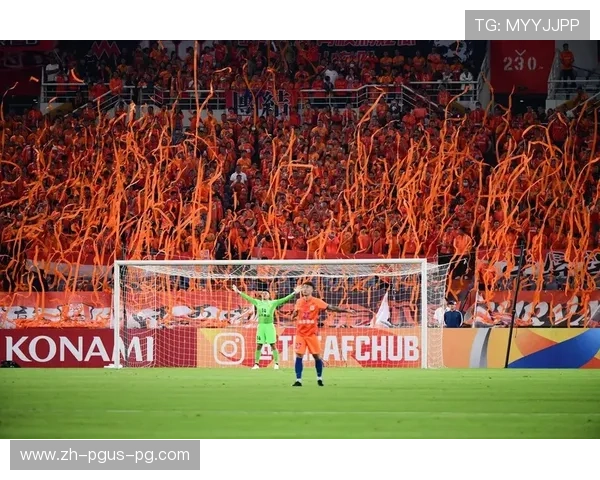 重庆中超主场攻坚战足球热血点燃城市之巅